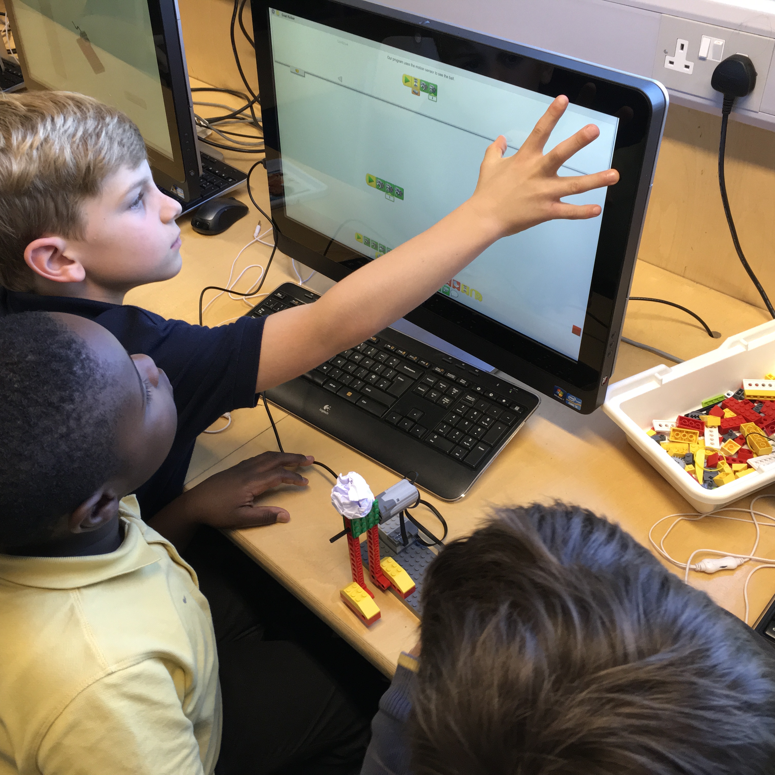 Year 4 combining DT and computing skills - Sherington Primary School
